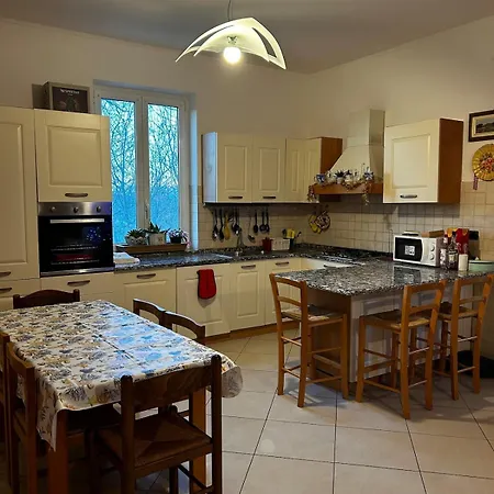 Lejlighed Le Camelie 2 Di Francesca *